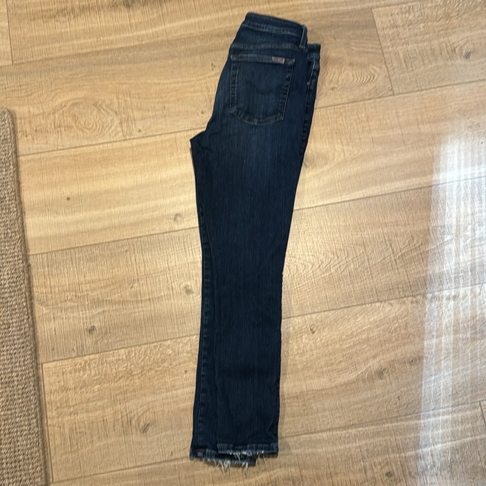 Joe’s jeans dark blue Skinny EXL fits a size 31/32